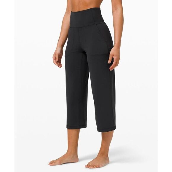 Lululemon Black Align Wide Leg Crop 23" size 4 - Picture 4 of 13